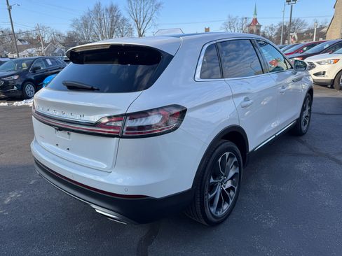 Used 2021 Lincoln Nautilus Reserve image 5