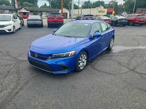 Used 2024 Honda Civic LX image 2