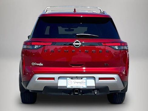 Certified 2025 Nissan Pathfinder SL w/ SL Premium Package FWD image 6
