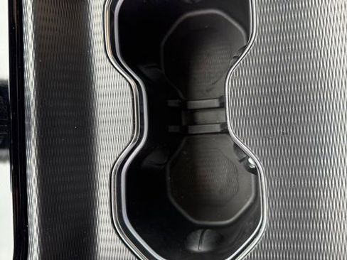 Used 2025 Jeep Grand Cherokee L Limited w/ Luxury Tech Group II image 23