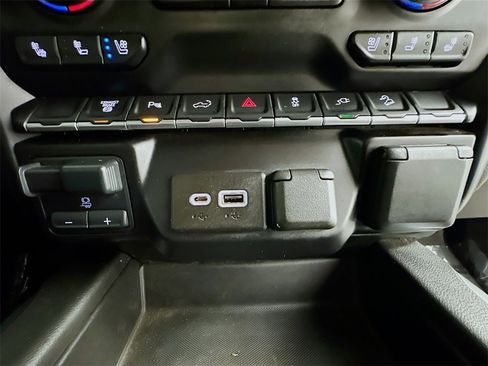 Used 2021 Chevrolet Silverado 2500 LTZ w/ LTZ Plus Package image 38