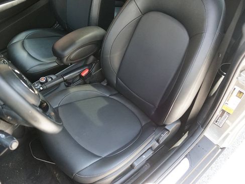 Used 2019 MINI Cooper 2-Door Hardtop w/ Premium Package FWD image 22