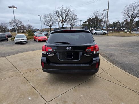 Used 2013 Subaru Outback 3.6R Limited image 6