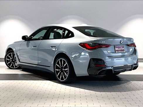 Used 2022 BMW i4 eDrive40 w/ M Sport Package image 3