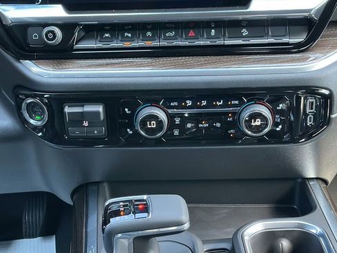 Used 2026 Chevrolet Silverado 1500 LT Trail Boss w/ LT Trail Boss Premium Package image 18