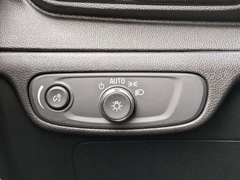 Used 2023 Chevrolet Bolt LT w/ Infotainment Package image 16