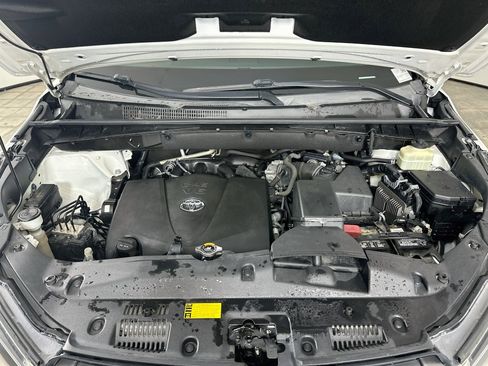 Used 2017 Toyota Highlander Limited FWD image 37