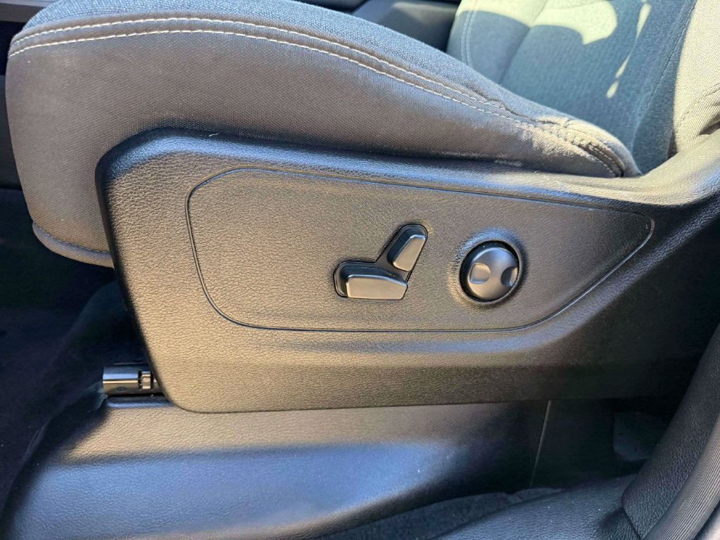 Used 2022 RAM 1500 Big Horn AWD/4WD image 14