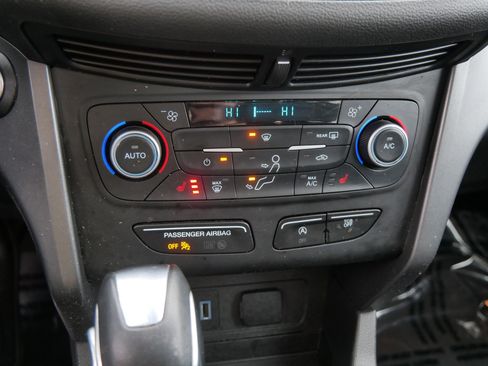 Used 2019 Ford Escape SEL AWD/4WD image 23