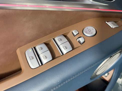 Used 2023 BMW XM image 21