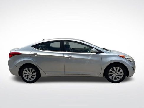 Used 2012 Hyundai Elantra GLS FWD image 4