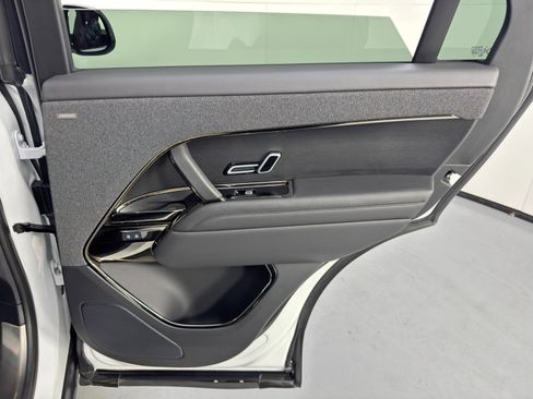 Used 2024 Land Rover Range Rover Sport SE image 53