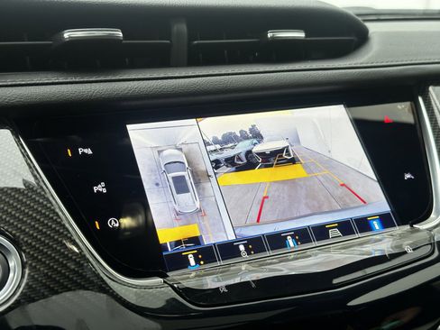 New 2025 Cadillac XT6 Sport w/ Technology Package image 23