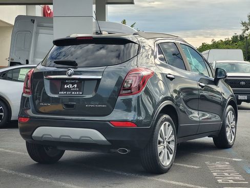 Used 2018 Buick Encore Preferred FWD image 4