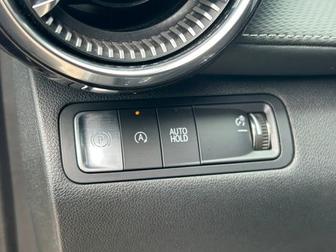 Used 2025 Chevrolet Equinox LT w/ Convenience Package II FWD image 24