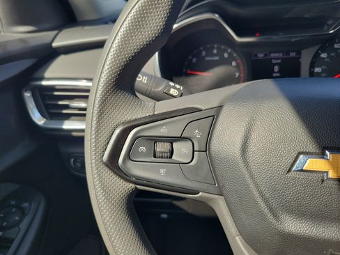 Used 2022 Chevrolet TrailBlazer LT w/ Convenience Package image 18