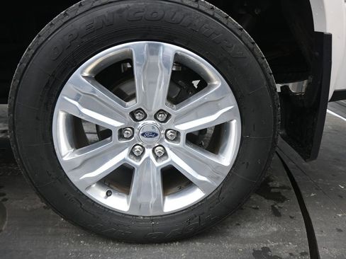 Used 2019 Ford F150 Platinum w/ Equipment Group 701A Luxury image 12