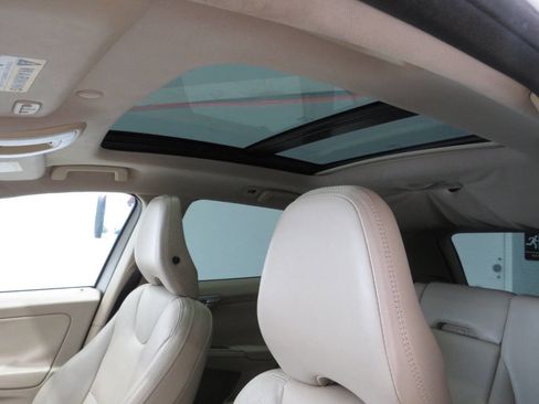 Used 2010 Volvo XC60 3.2 FWD image 23