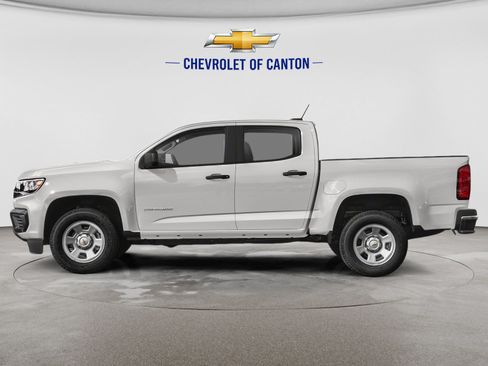 Used 2021 Chevrolet Colorado W/T w/ WT Convenience Package AWD/4WD image 3
