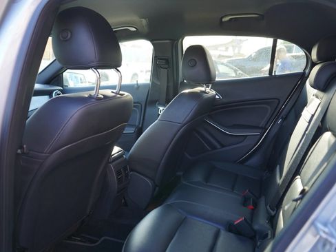 Used 2016 Mercedes-Benz GLA 250 image 14