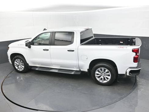 Used 2024 Chevrolet Silverado 1500 Custom AWD/4WD image 31