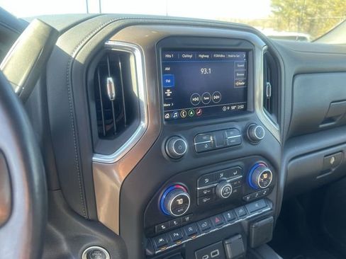 Certified 2021 Chevrolet Silverado 1500 High Country w/ Technology Package image 13