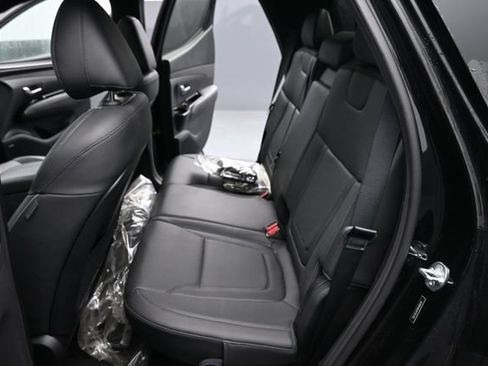 Used 2024 Hyundai Santa Cruz Limited AWD/4WD image 11
