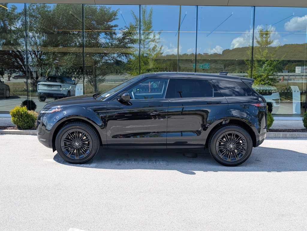 New 2026 Land Rover Range Rover Evoque S AWD/4WD image 3