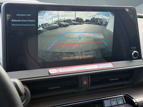 Used 2025 Toyota Prius Limited image 24