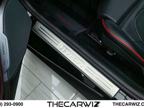 Used 2022 Ferrari Portofino M RWD image 37