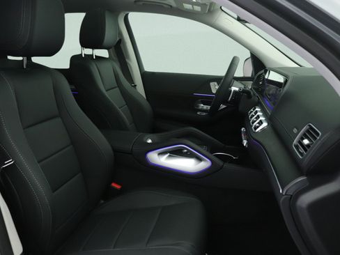 New 2026 Mercedes-Benz GLS 450 4MATIC image 7