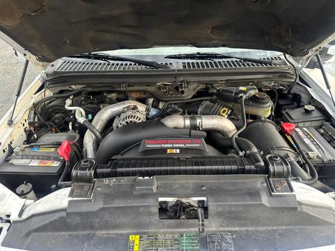 Used 2004 Ford F350 XL image 20
