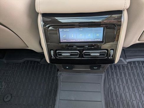 Used 2023 Lincoln Aviator Reserve w/ Equipment Group 201A image 19