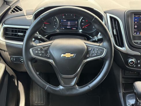 Used 2024 Chevrolet Equinox LT FWD image 11