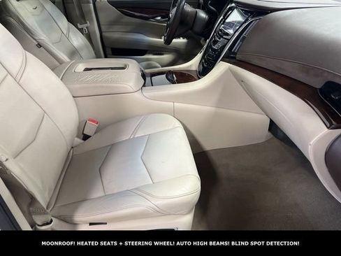 Used 2015 Cadillac Escalade Luxury image 35