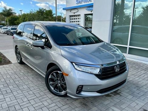 Used 2023 Honda Odyssey Elite image 1