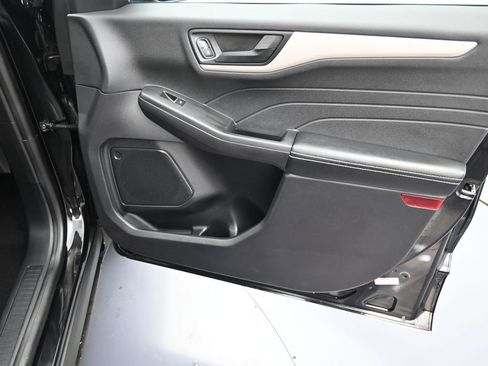 Used 2022 Ford Escape SE w/ Convenience Package image 31