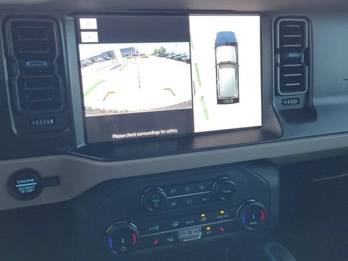 Used 2022 Ford Bronco Wildtrak AWD/4WD image 15
