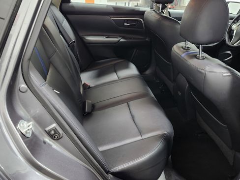 Used 2018 Nissan Altima 2.5 SR w/ SR Special Edition image 19