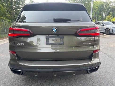 Used 2022 BMW X5 xDrive40i w/ M Sport Package AWD/4WD image 14
