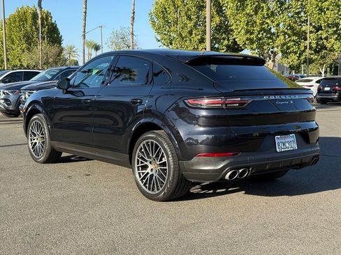 Used 2022 Porsche Cayenne S AWD/4WD image 8