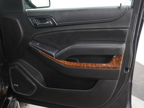 Used 2016 Chevrolet Suburban LTZ AWD/4WD image 13