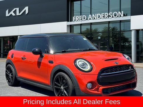 Used 2019 MINI Cooper S FWD image 1