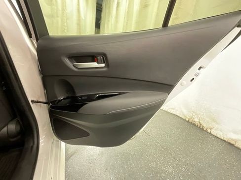 Used 2022 Toyota Corolla SE FWD image 24