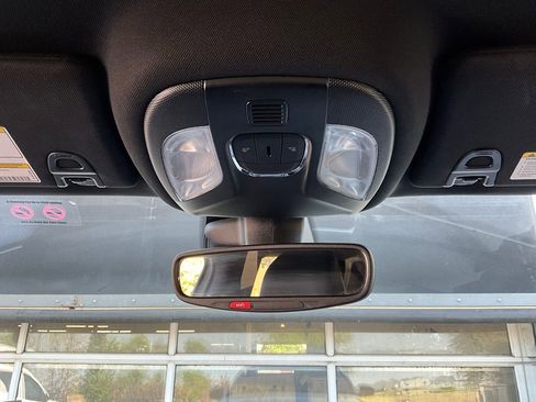 Used 2025 Jeep Compass Latitude image 15