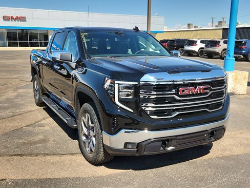 New 2026 GMC Sierra 1500 SLT image 6