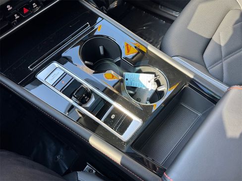 Used 2024 Volkswagen Atlas Peak Edition SE image 22