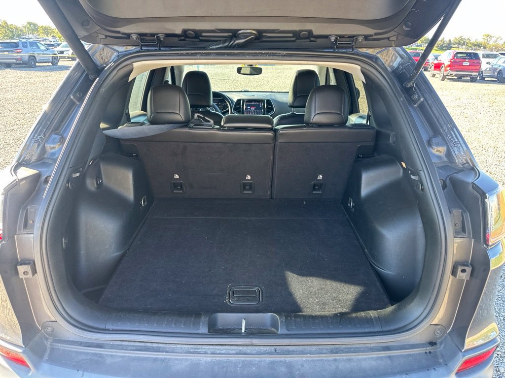Used 2019 Jeep Cherokee Limited AWD/4WD image 10