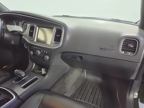 Used 2013 Dodge Charger SXT Plus RWD image 28