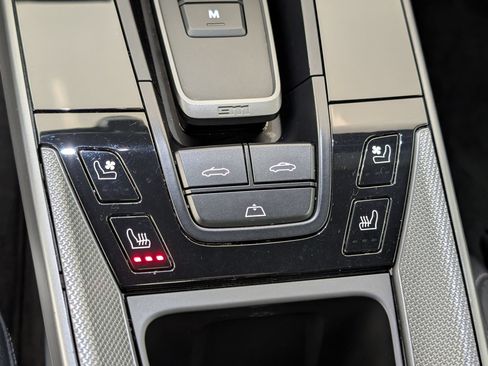 Certified 2021 Porsche 911 Carrera w/ Premium Package RWD image 27